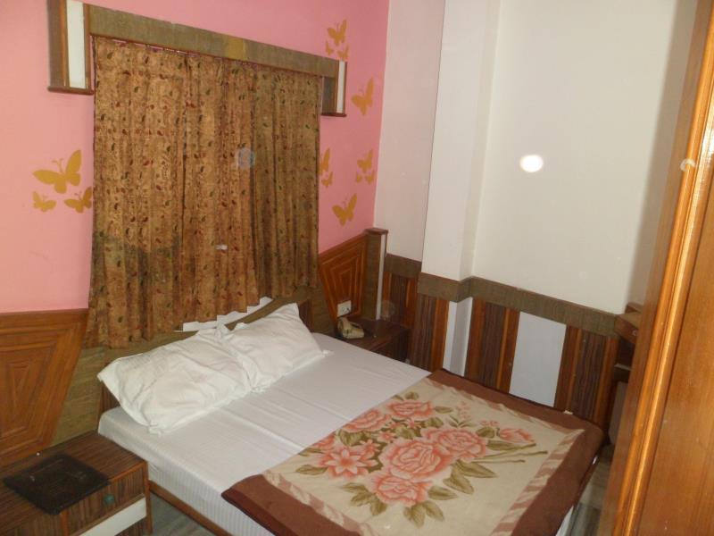 Hotel Hare Krishna Main Bazar à New Delhi Extérieur photo